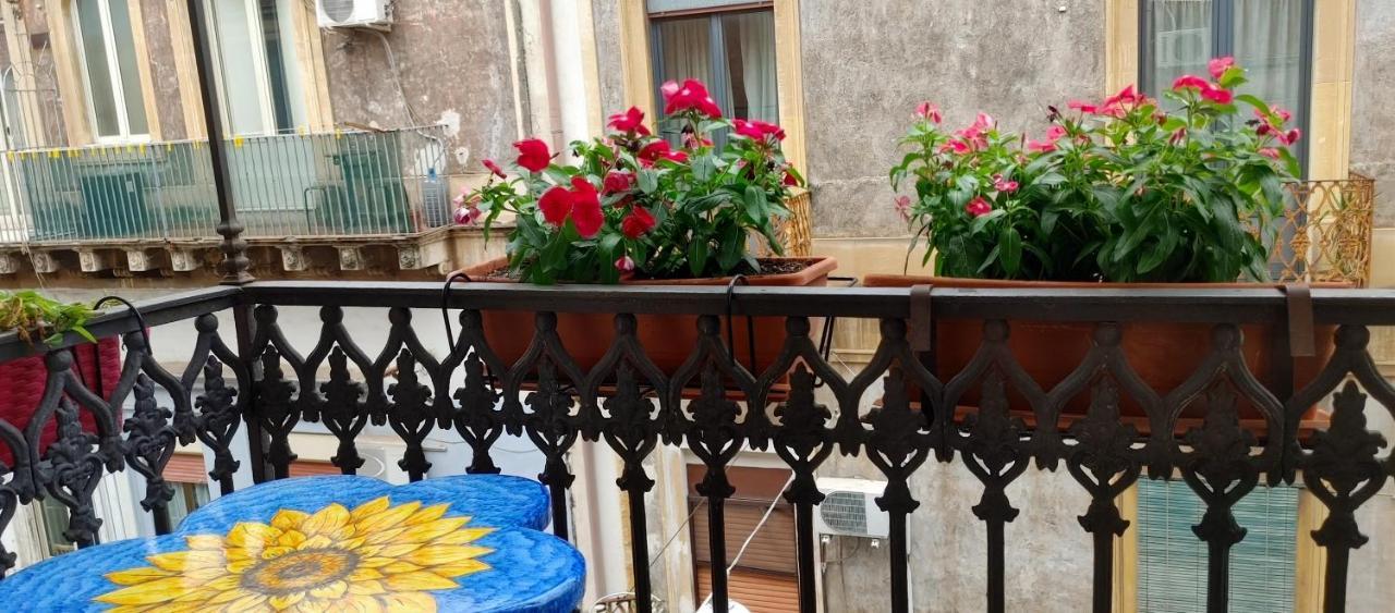 Appartamento A Centro Storico Di CTA Exterior foto